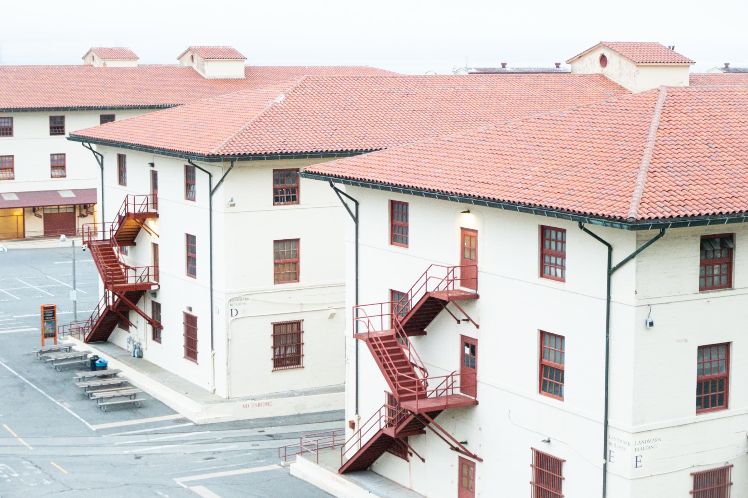 Presidio barracks